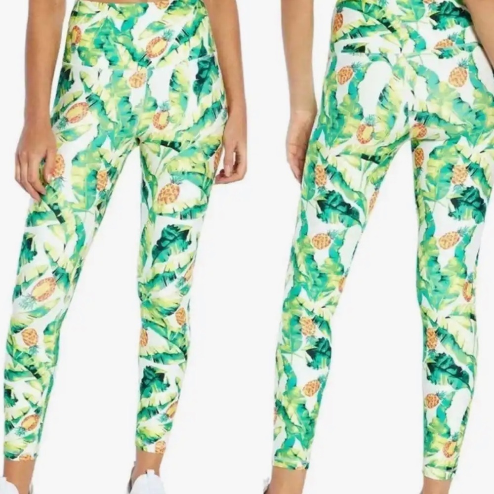 Wild fox pineapples & palms leggings. Size Medium.